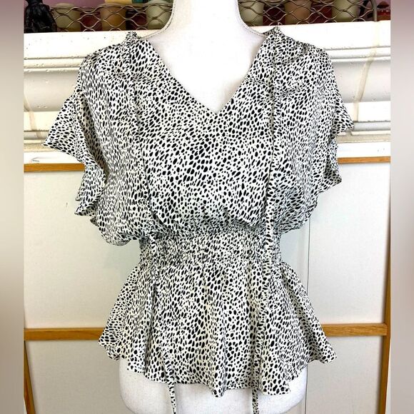 Papaya Black and White Flutter Sleeve Peplum Blouse tie neck - Picture 1 of 11
